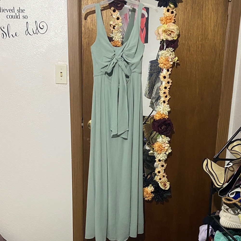 Sage Green dress with slit (And pockets!!)